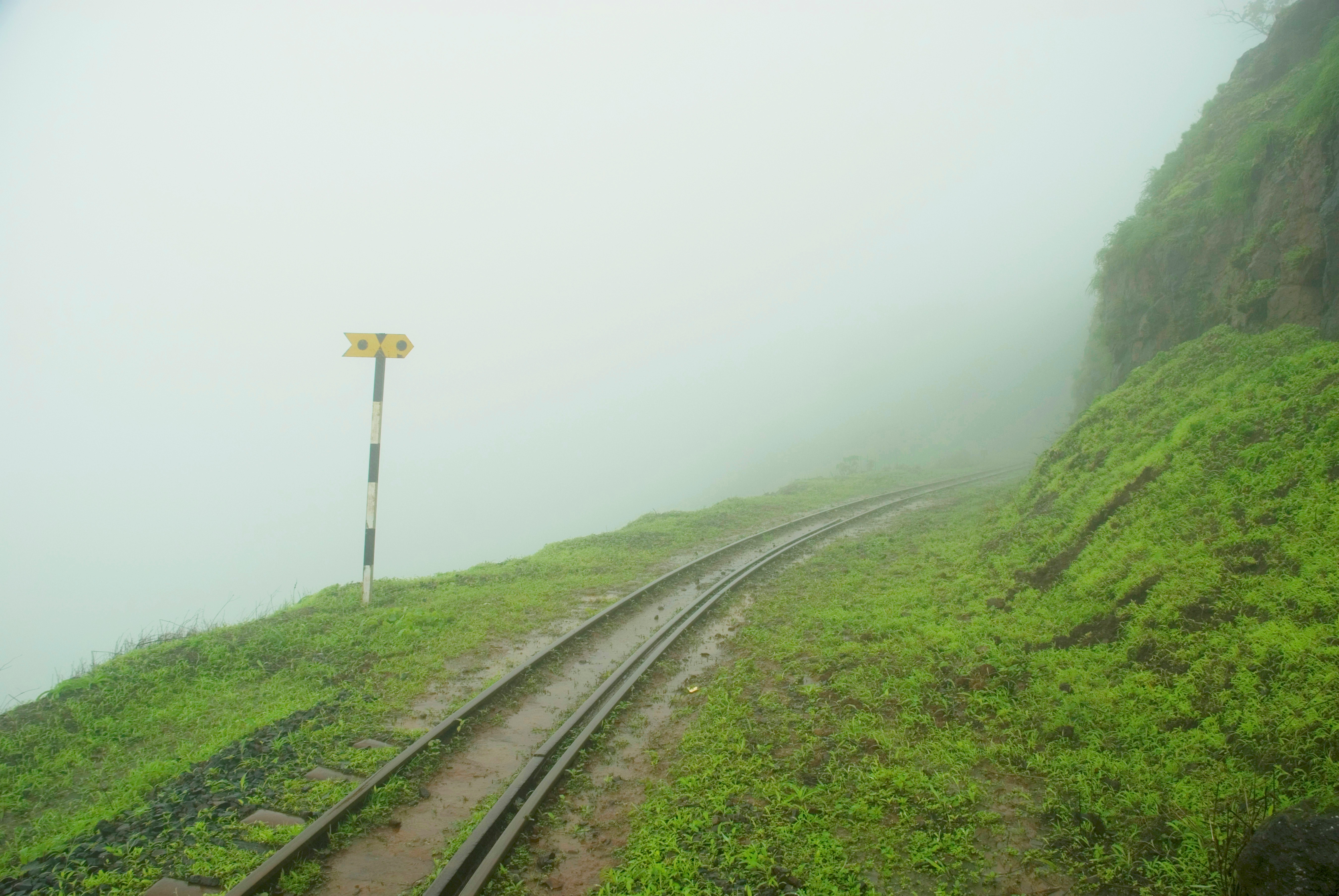 MATHERAN TOURISM MANSOON TRAVEL INDIA TOURISM MANSOON TRIP TO MATHERAN