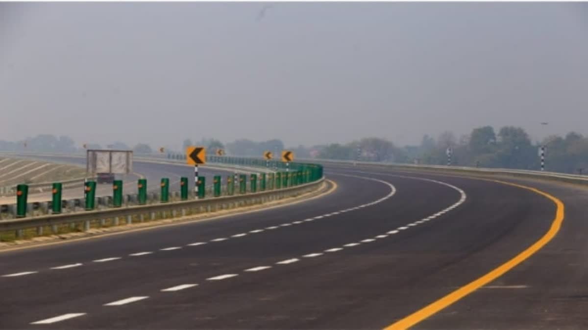 TRAVEL ON NATIONAL HIGHWAYS MONSOON SEASON NATIONAL HIGHWAYS AUTHORITY FLOOD MANAGEMENT