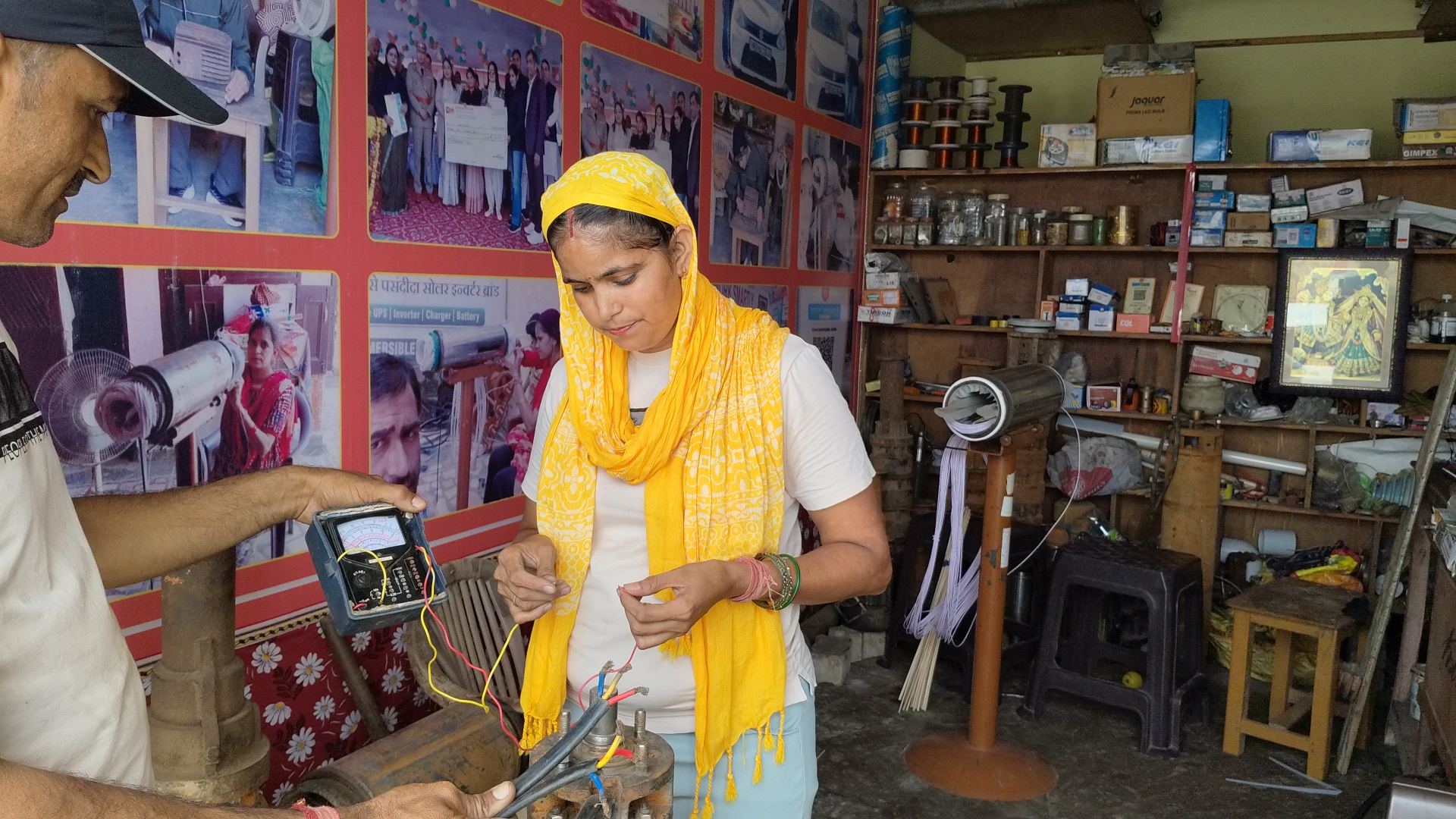 Success Story of Seema Malik from Kaithal Haryana First female motor winding mechanic with one kidney Repair Borewell Submersible Pumps