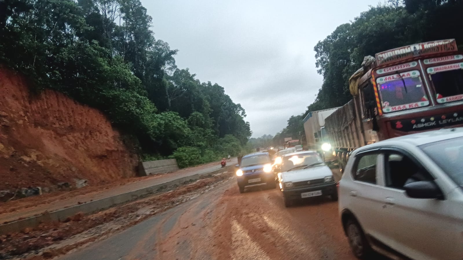 AnotheDAr landslide in Mannagundi