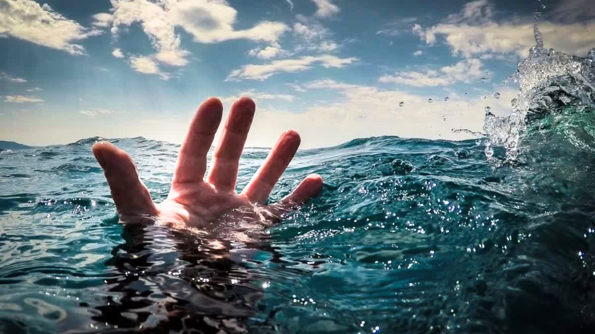 siblings dies due to drowning in pond in umaria