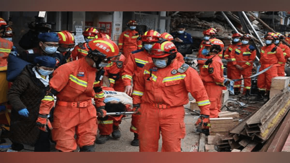 Gym roof collapses in China school, 10 dead