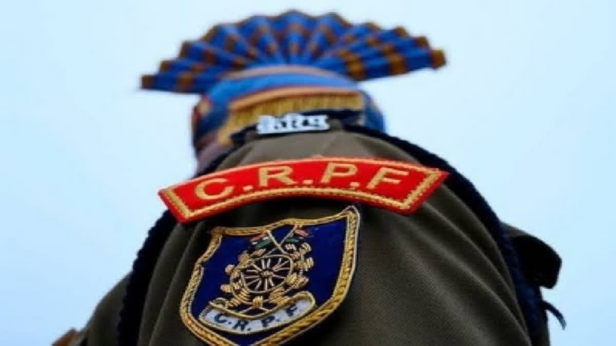 A CRPF trooper, Ravinder Kumar of the C-96 Battalion died after being hit by a moving train in South Kashmir.