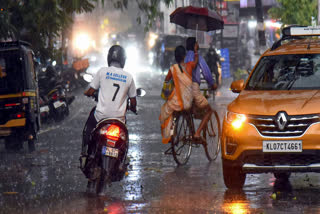 Kerala Rain  Kerala Rain Alert  Today Rain Alert  Kerala Weather  Kerala Weather Report  Rain  മഴ  മഴ മുന്നറിയിപ്പ്  കേരളത്തിലെ മഴ  കേരളത്തിലെ മഴ മുന്നറിയിപ്പുകള്‍  യെല്ലോ അലര്‍ട്ട്