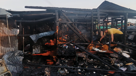 fire-incident-in-dal-lake-two-residential-structures-destroyed