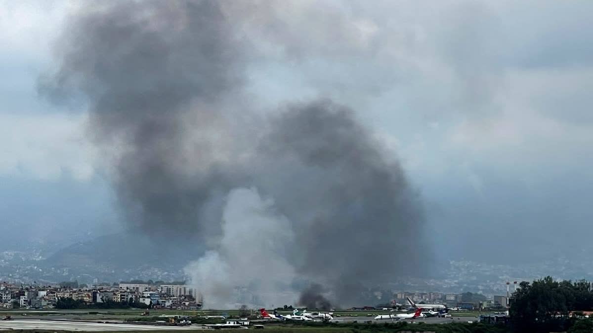 PLANE CRASHES  NEPAL PLANE CRASHES  നേപ്പാളില്‍ വിമാനം തകർന്നുവീണു  നേപ്പാള്‍ വിമാനപകടം