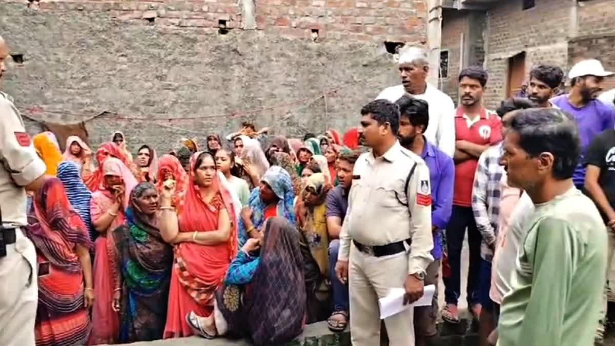 CHINTAMAN AREA WIFE HUSBAND DEATH