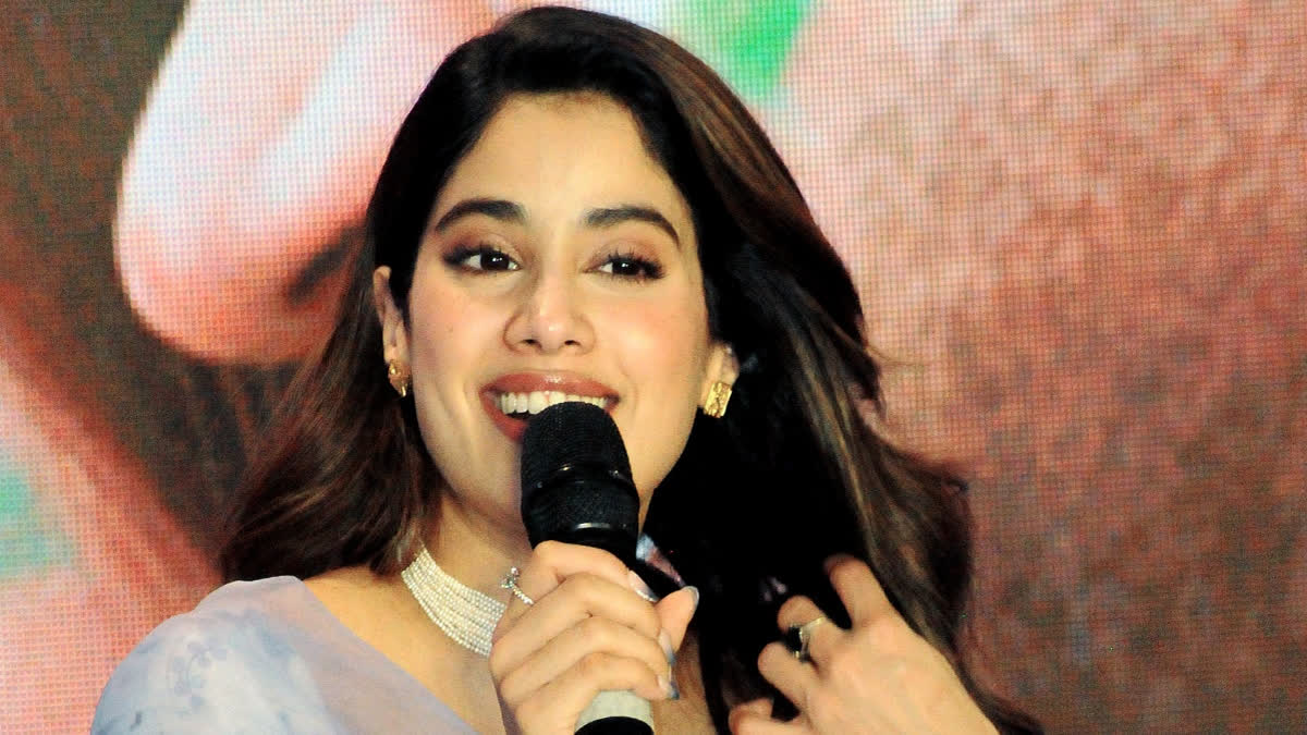 'Not In Any Condition To Speak, Walk Or Eat': Janhvi Kapoor Shares Details Of Her 'Scary' First Hospitalisation