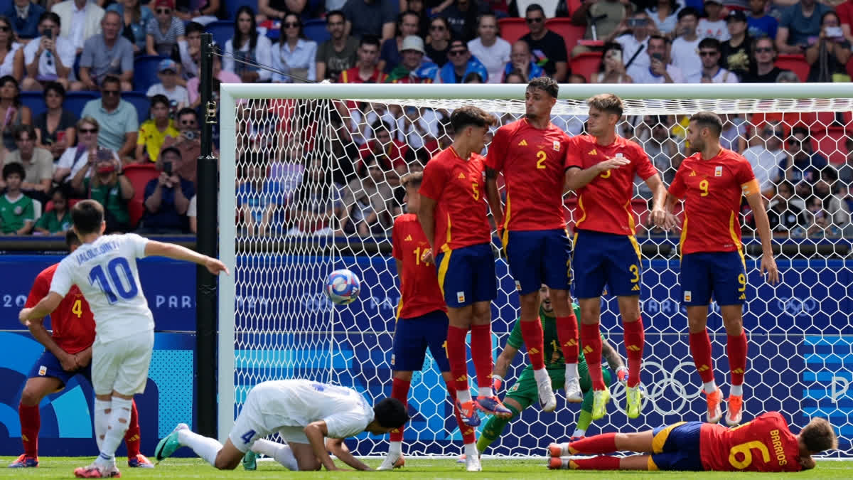 The Paris Olympics saw the official commencement of competitions with soccer matches featuring Spain and Argentina in Paris and Saint-Étienne on Wednesday.