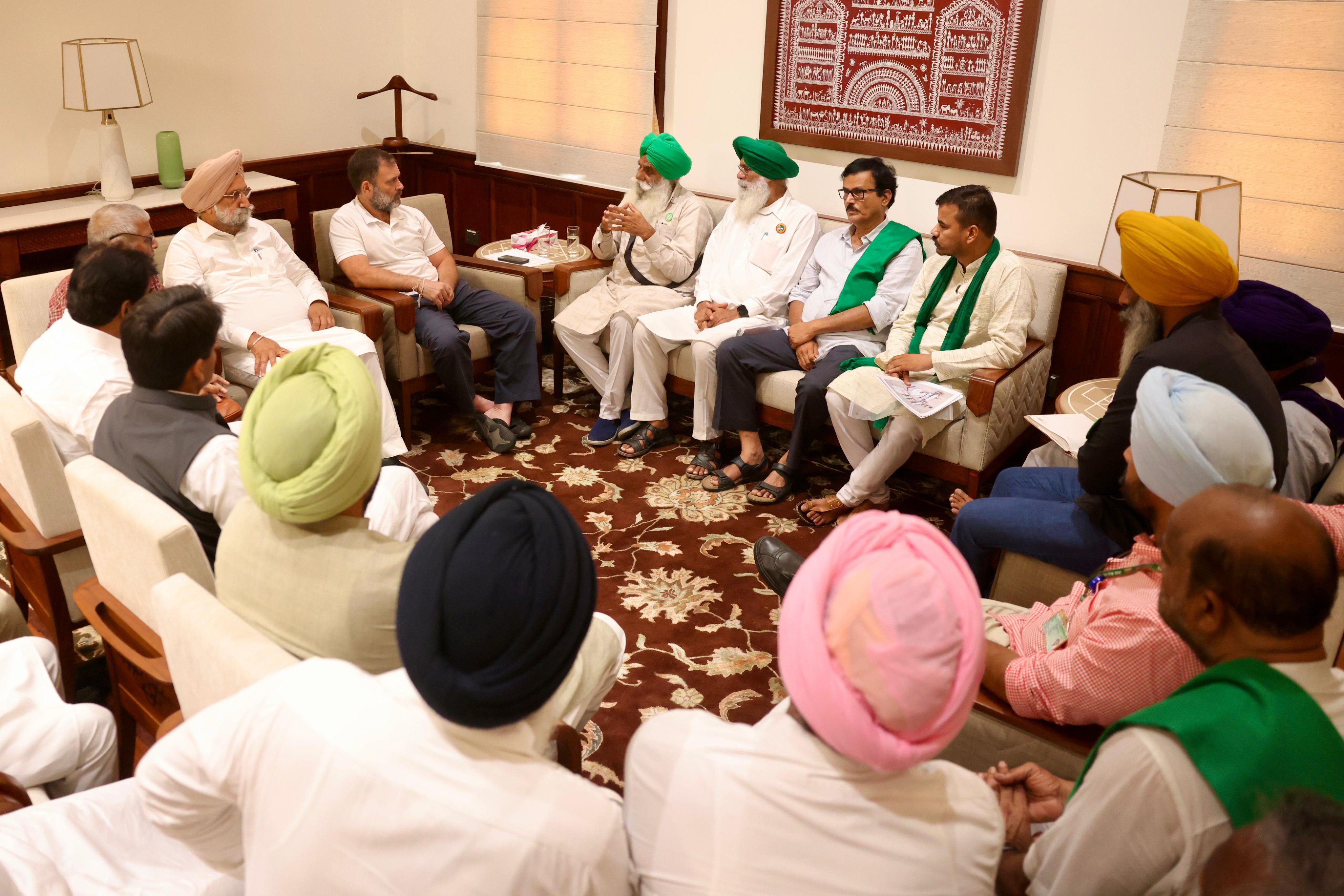 Farmer leaders Meet Rahul gandhi in New Delhi for legal Guarantee of MSP for Crops