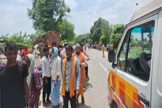 Ballia Road Accident Three Died Roadways bus crushed five people UP Crime News