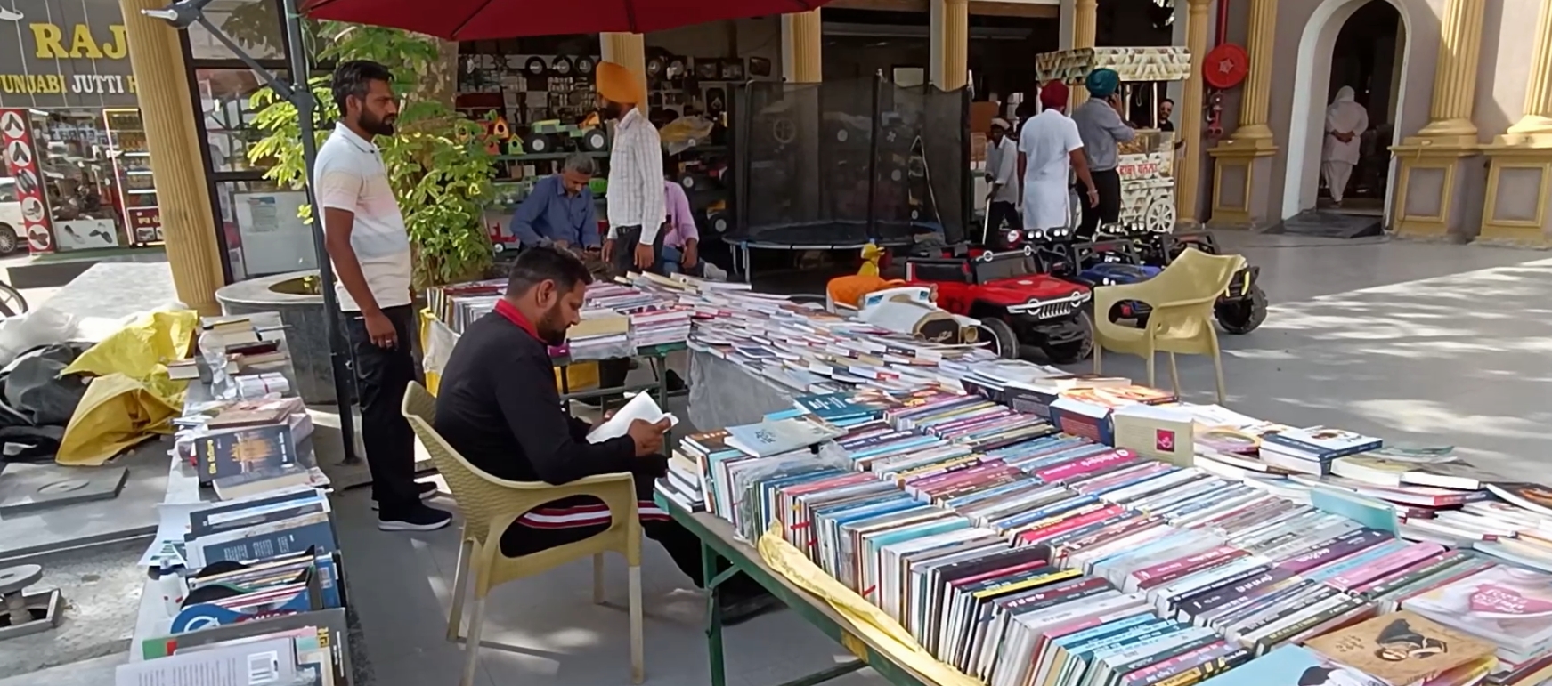 Barnala, Books Stall