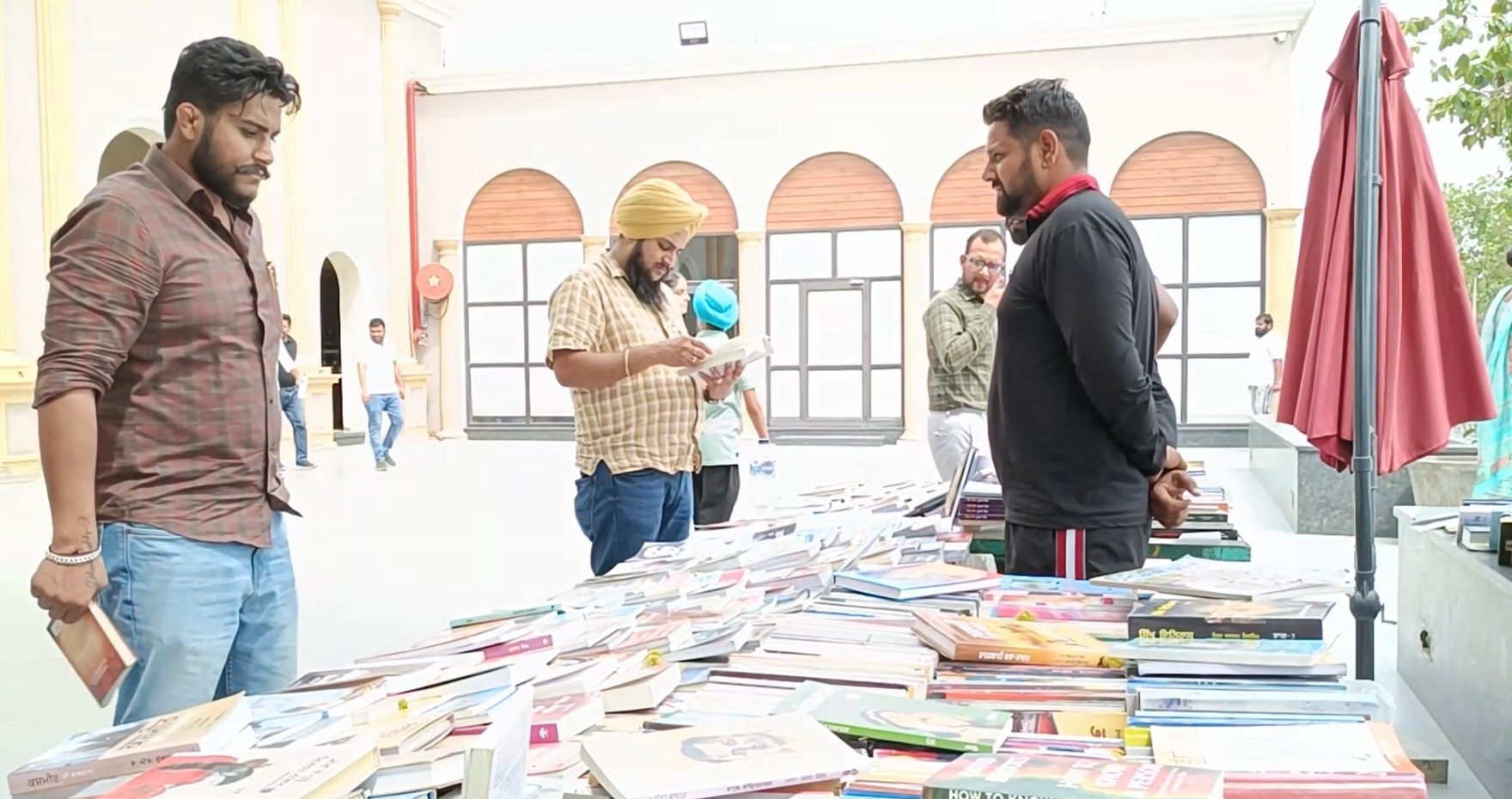 Barnala, Books Stall