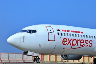 Delhi Mumbai Air India Express  technical glitch in AI Express  ದೆಹಲಿ ಮುಂಬೈ ಏರ್ ಇಂಡಿಯಾ ಎಕ್ಸ್‌ಪ್ರೆಸ್  Air India flight