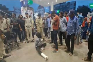 Miscreant firing at petrol pump in indore