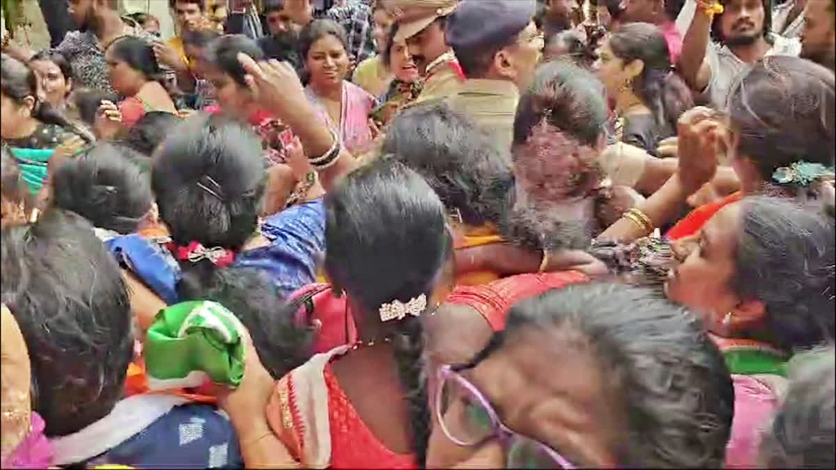 protest at women Commission Office