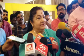 KS Chithra Condoles Demise Of KG George  KG George death  KG George passes away  KG George malayalam director  കെജി ജോർജിന്‍റെ നിര്യാണത്തിൽ കെഎസ് ചിത്ര  കെജി ജോർജ് കെഎസ് ചിത്ര  കെഎസ് ചിത്ര കെ ജി ജോർജിന് ആദരാഞ്ജലികൾ അർപ്പിച്ചു  കെ ജി ജോർജ് മരണം  കെ ജി ജോർജ് അന്തരിച്ചു  കെ ജി ജോർജ് അന്തരിച്ചു  കെ ജി ജോർജ് ചിത്രങ്ങൾ