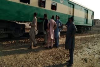 Train Collision In Pakistan