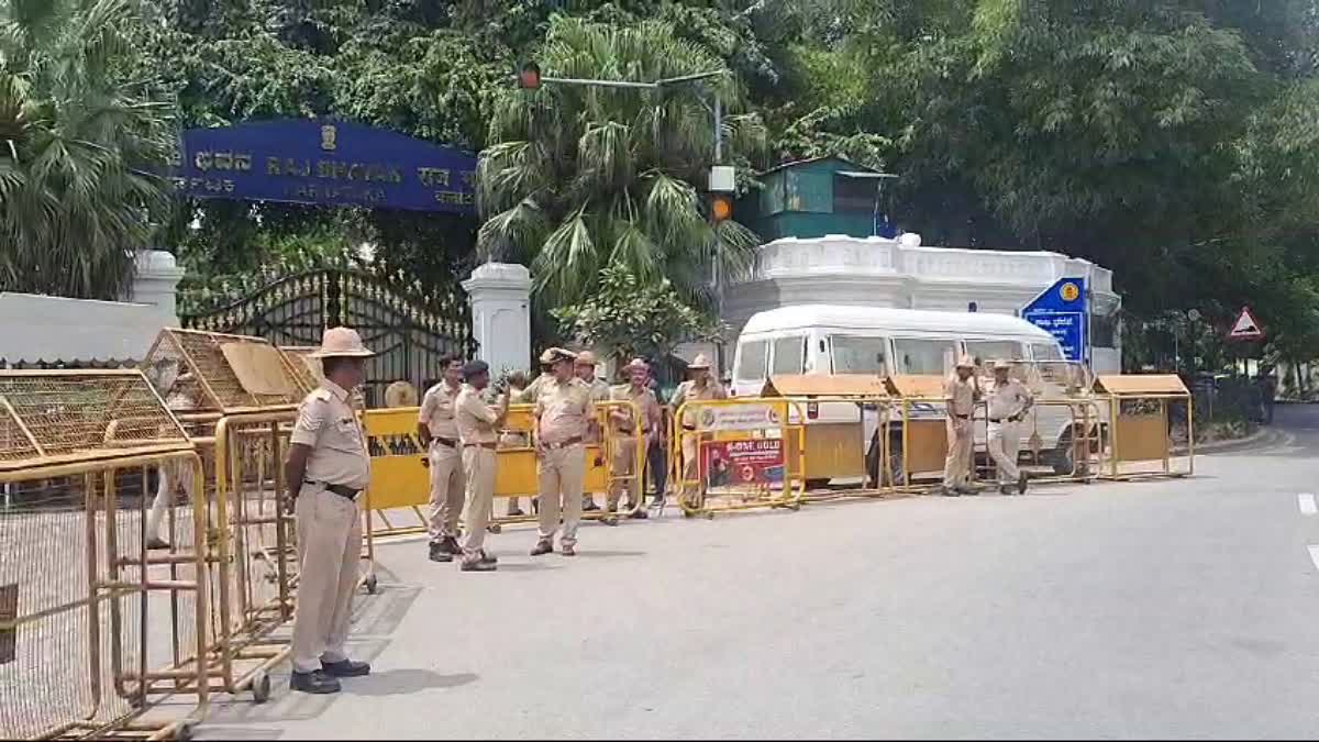 ರಾಜಭವನ ಬಳಿ ಹೆಚ್ಚಿನ ಭದ್ರತೆ