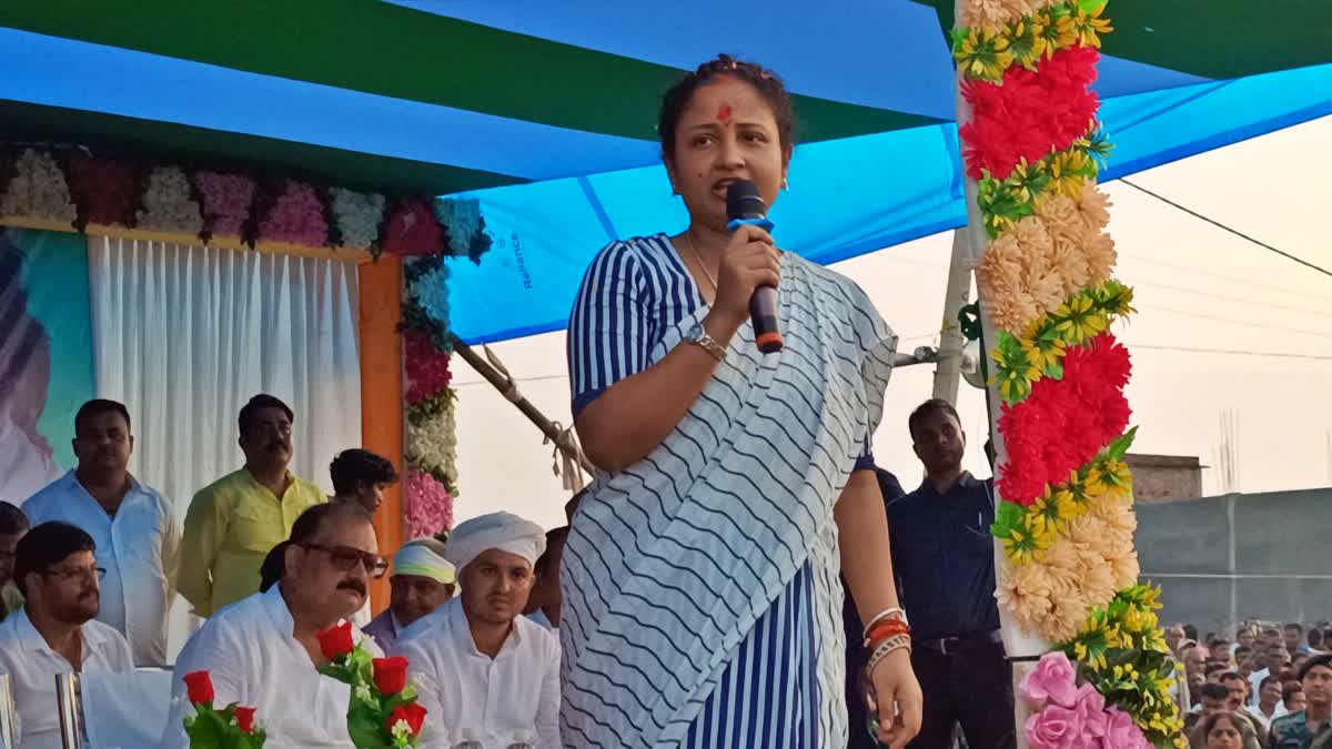 Kalpana Soren praised scheme during the Mainiya Samman Yatra in Palamu