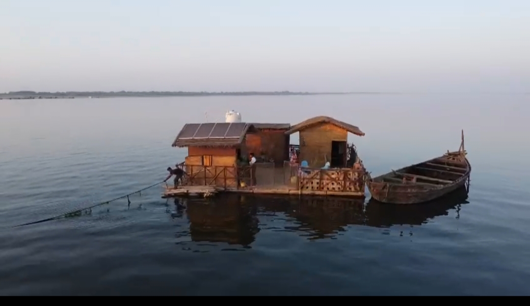 Buxar Floating House Banks Of River Ganga Bihar Flood