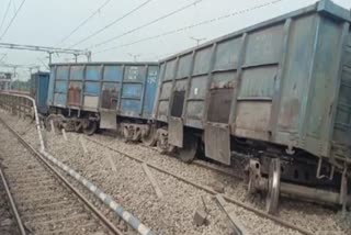 Goods train derails at new Maynaguri station,