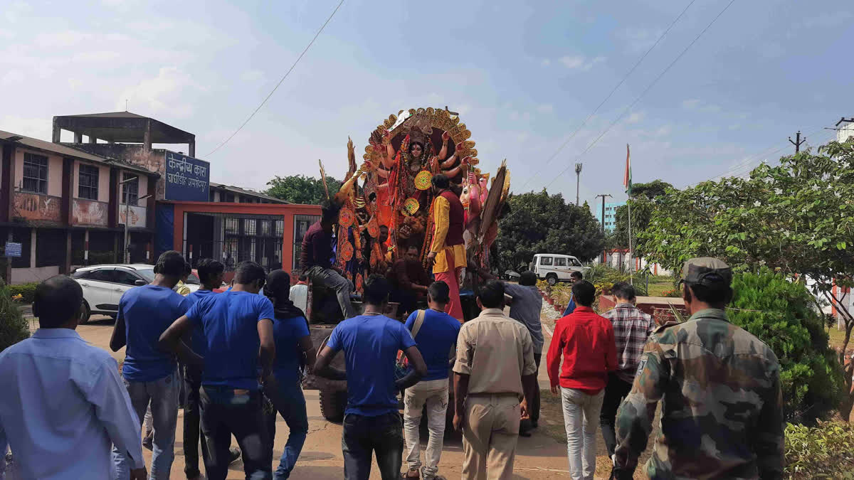Maa Durga given grand farewell in Jamshedpur
