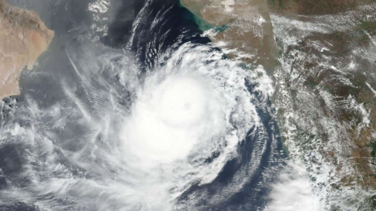 cyclone hamun