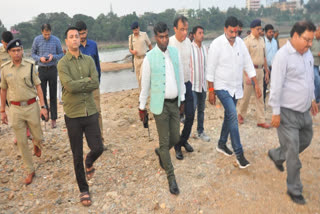 Jamshedpur DC and SSP inspected river ghat