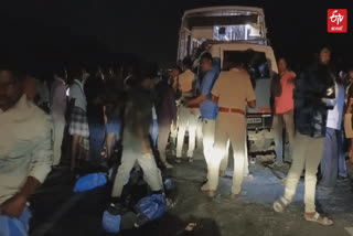 7 Assam people lost their life in an accident near Chengam  Tamilnadu state bus hit on car  Seven men killed in accident  Tiruvannamalai Acdident  തിരുവണ്ണാമലൈ അപകടം  Tamil Nadu accident  തമിഴ്‌നാട് അപകടം