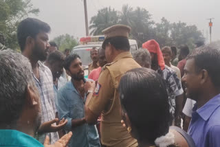 boy-who-fell-into-mullai-periyar-relatives-blocked-the-road-demanding-his-rescue