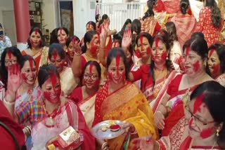 Women dance fiercely during Sindoor Khela