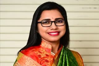 MP polls: Deputy Collector Nisha Bangres resignation accepted, will Congress replace Amla candidate?
