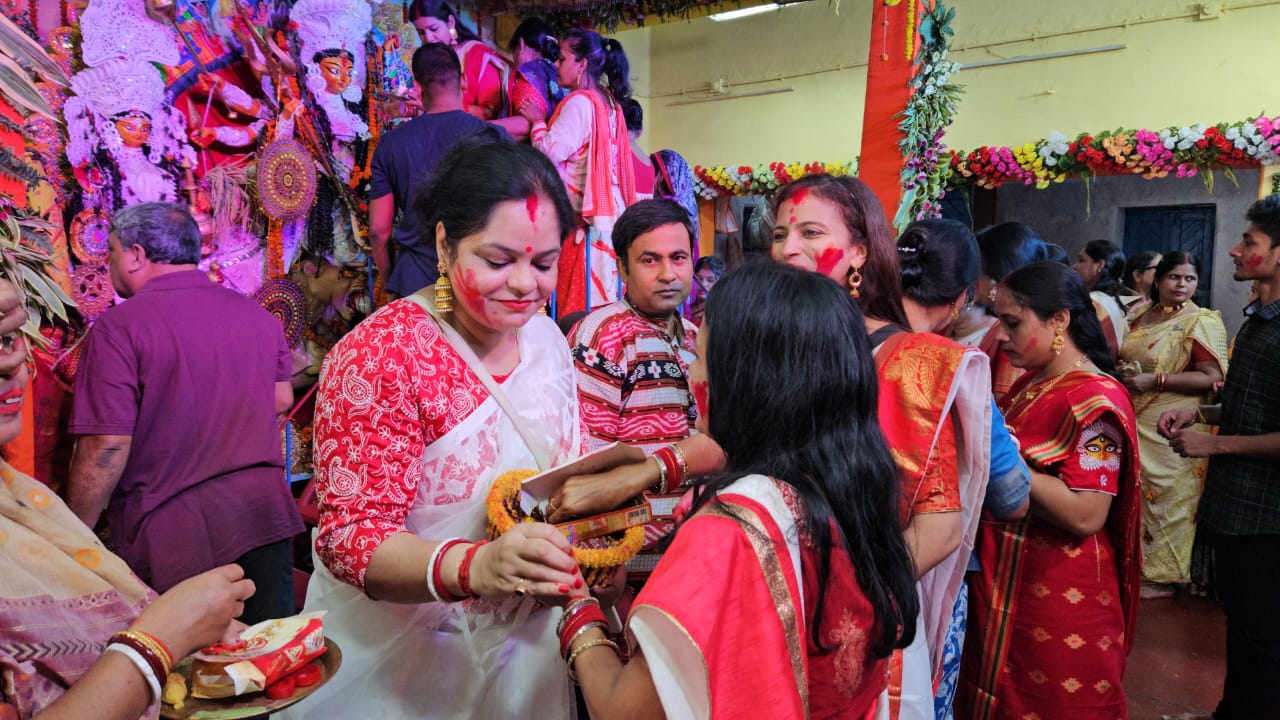 Sindoor Khela in Gaya