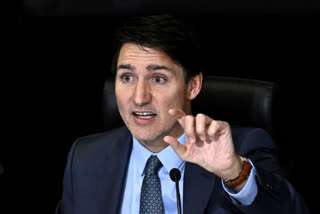 During a caucus meeting, Trudeau faced calls for resignation, with dissenting MPs presenting arguments for change while some expressed support for his leadership.