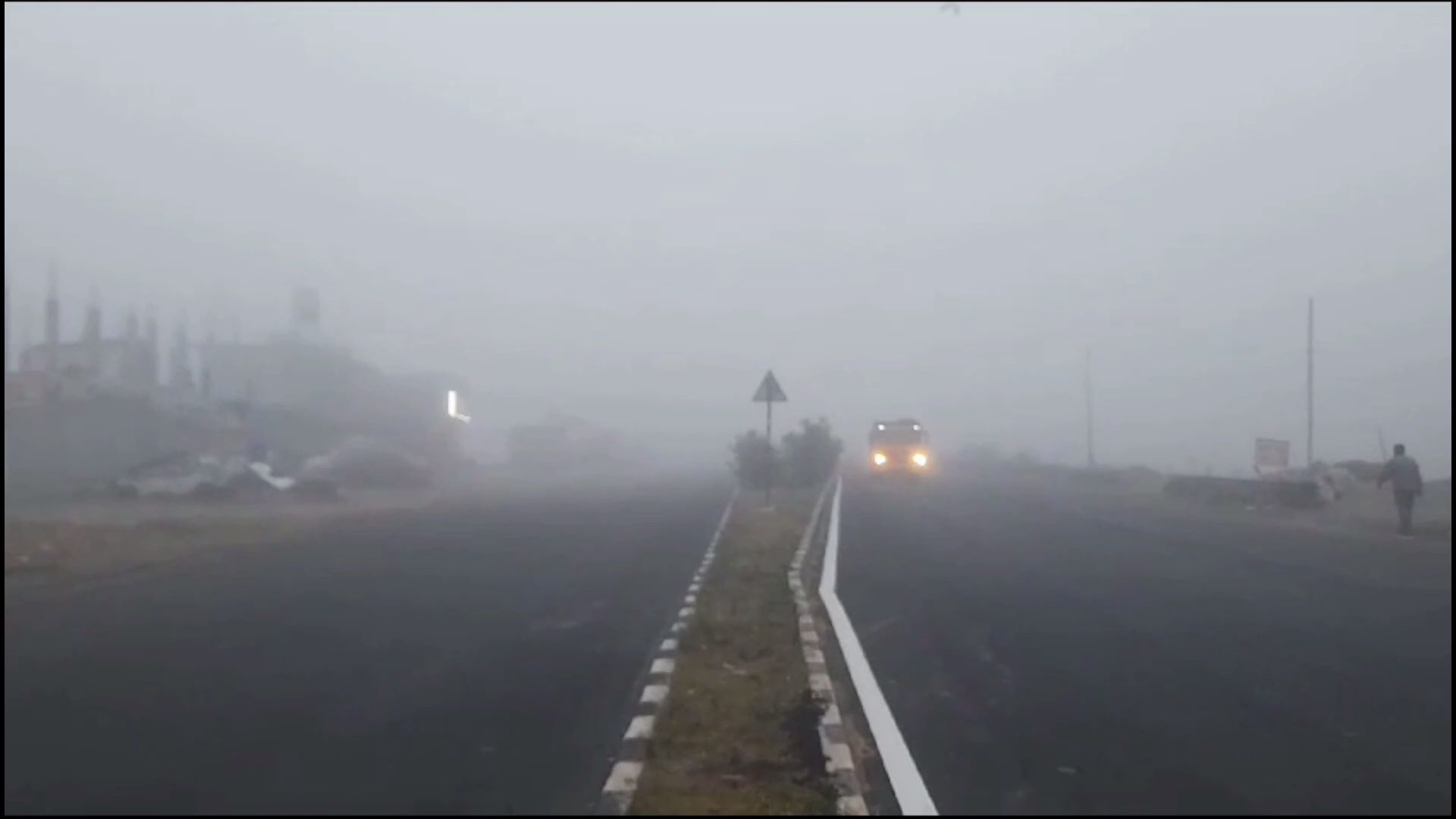 Fog and mist in Mandi