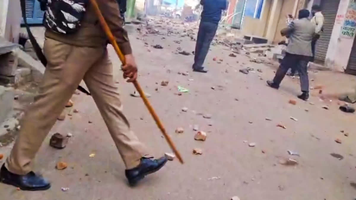 UP Police Use Tear Gas To Disperse Crowd Throwing Stones During Sambhal Mosque Survey