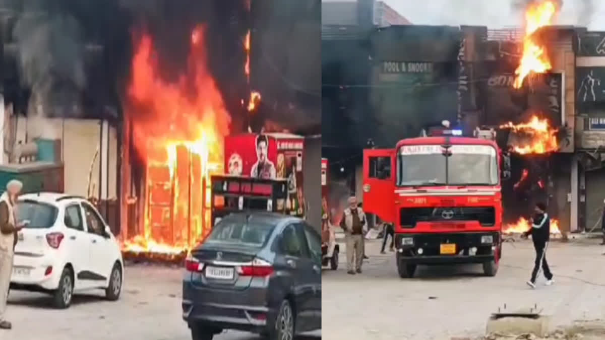 Massive fire breaks out in restaurant on Bathinda-Chandigarh National Highway