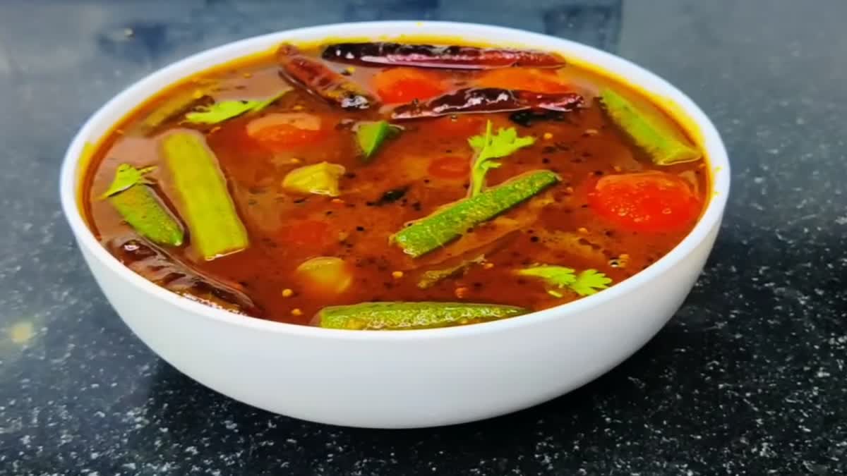 MALABAR STYLE VARUTHARACHA SAMBAR  MALABAR STYLE SAMBAR RECIPE  മലബാർ സ്റ്റൈൽ വറുത്തരച്ച സാമ്പാർ  വറുത്തരച്ച സാമ്പാർ റെസിപ്പി