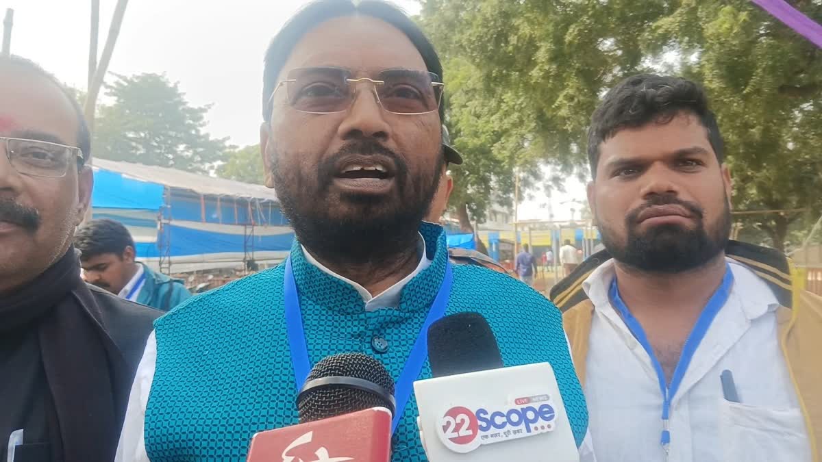 MLA Suresh Paswan