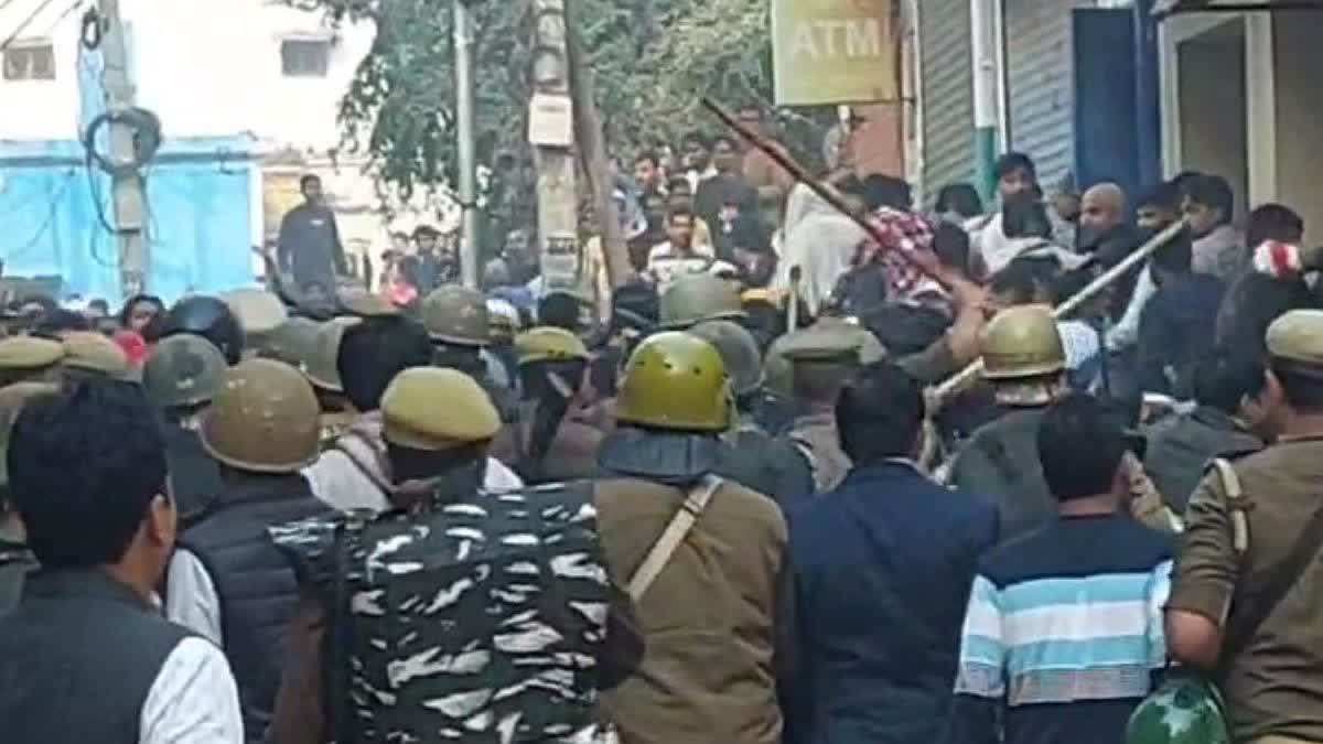 Violent Clashes During Survey of Mosque Uttarpradesh