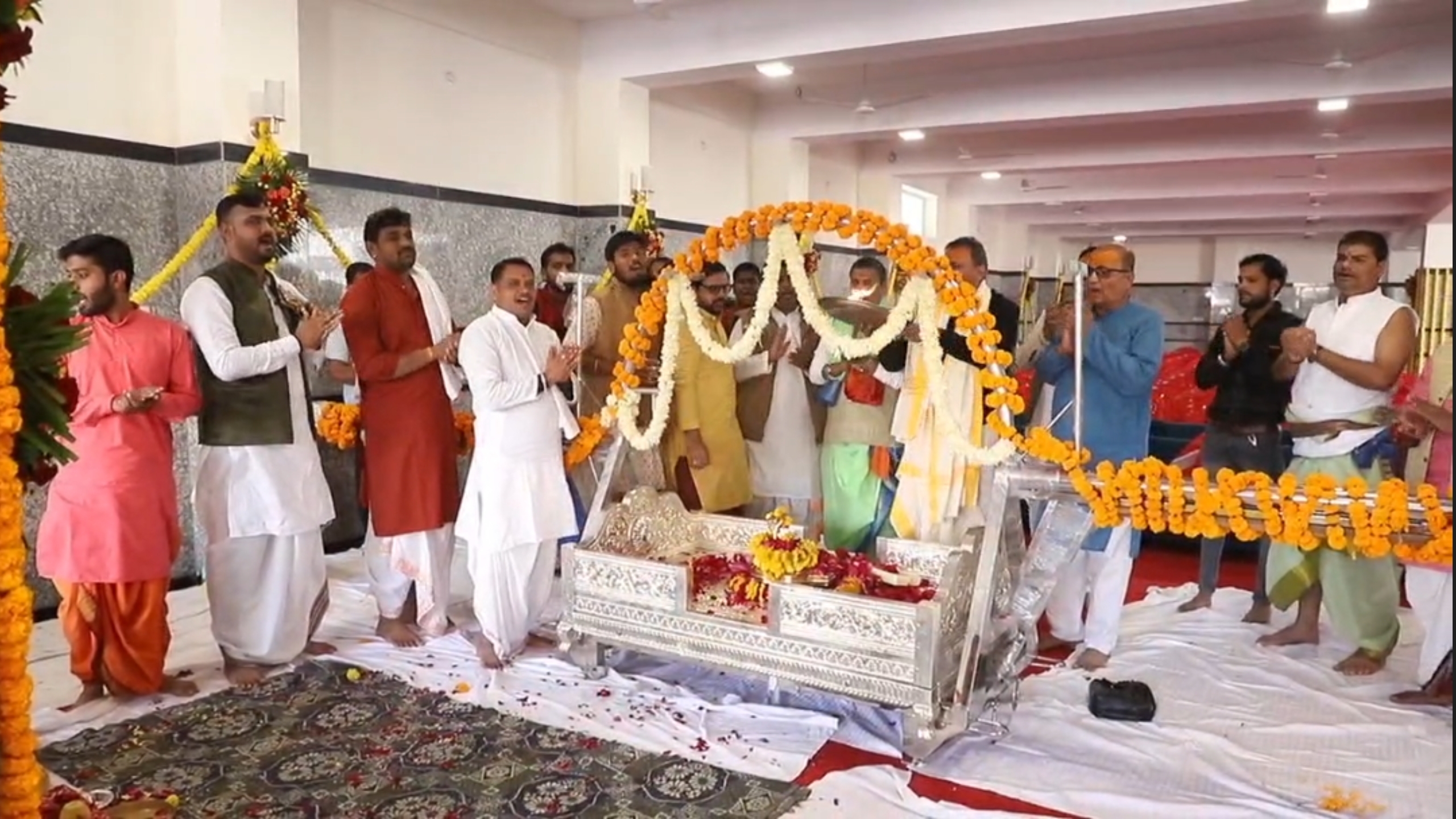 Bhilai Devotee offered silver palanquin Baba Mahakal