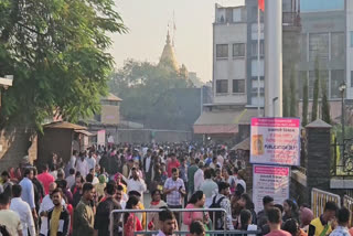 Saibaba temple in Shirdi records 1 lakh devotees this morning, to remain open on Dec 31 night