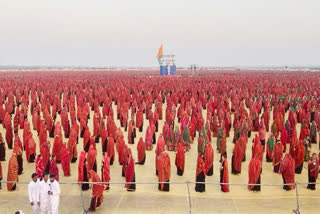 Gujarat: 37,000 Ahir community women together perform Maharaas