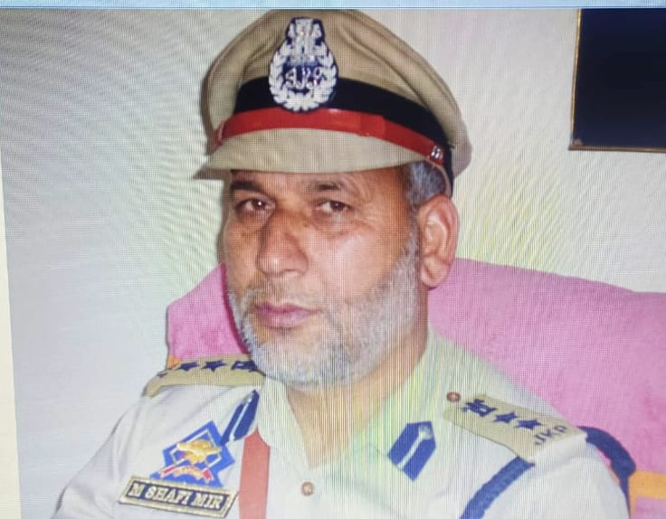 Police Officer Killed In Kashmir