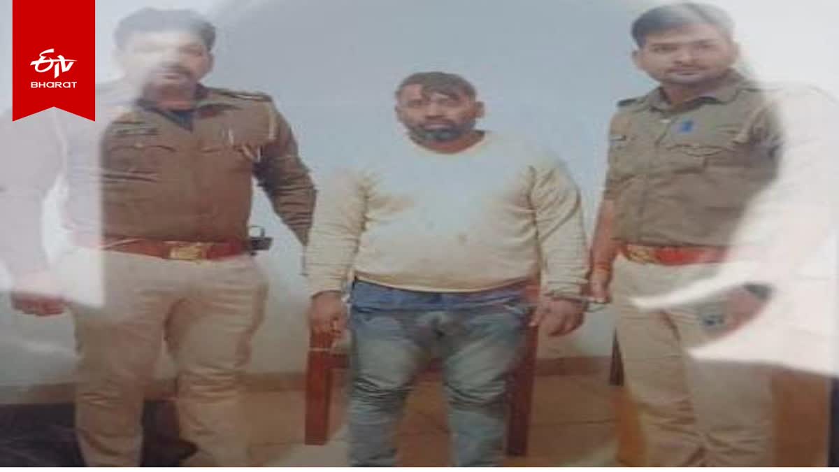 पुलिस की गिरफ्त में हत्यारोपी बेचन निषाद.