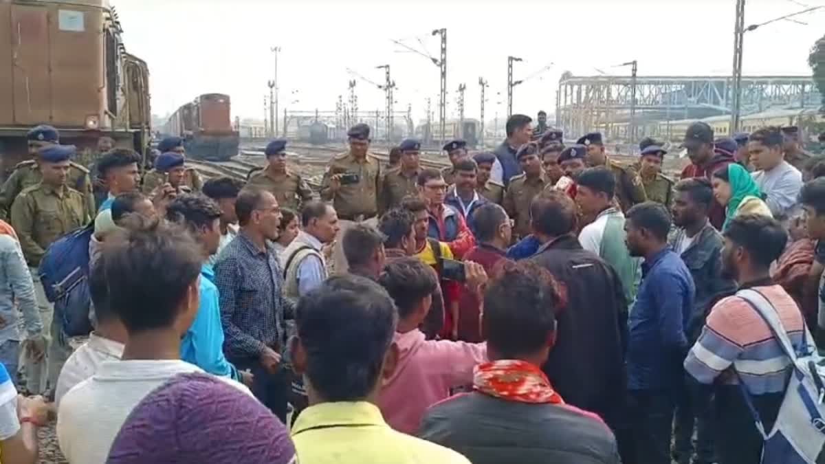 Rail Blocked at Shalimar Station