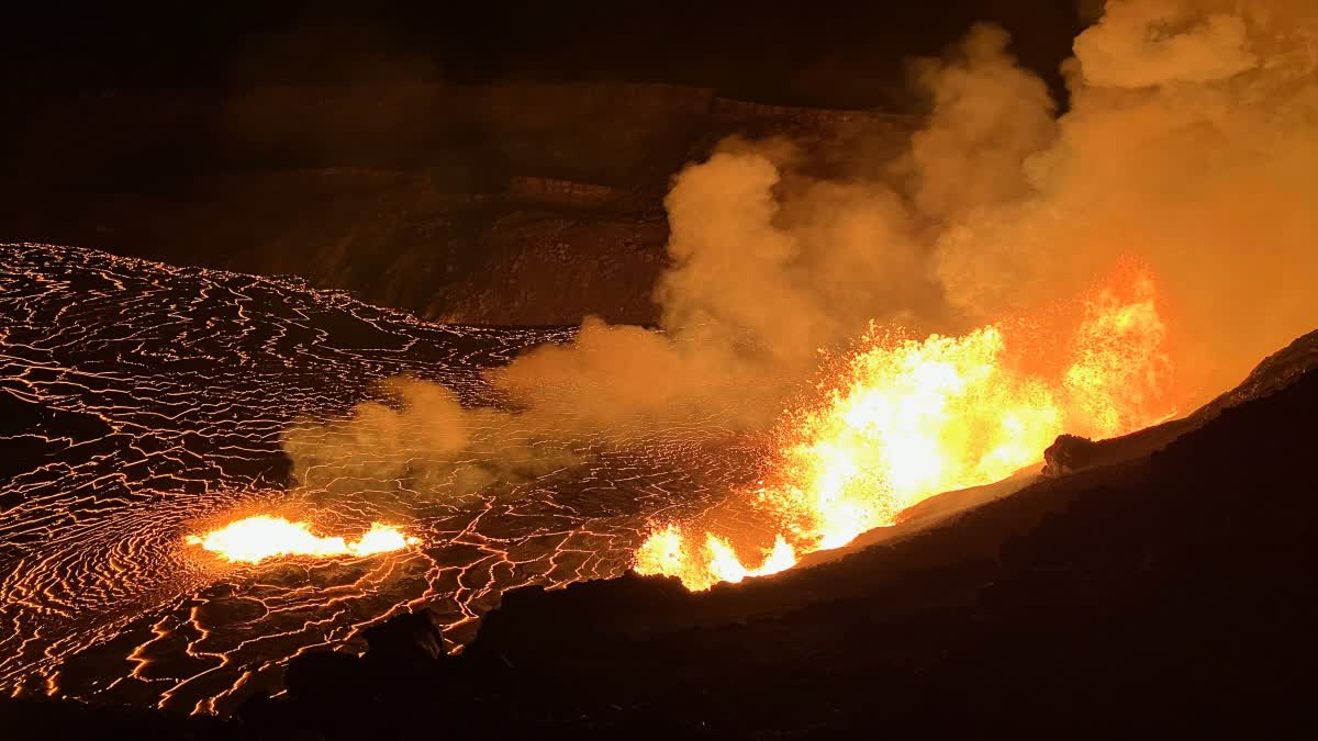 US Volcano Eruption