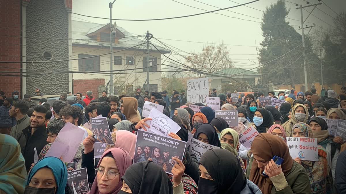 Youth protest outside JK CM Omar Abdullah's residence against Reservation Policy