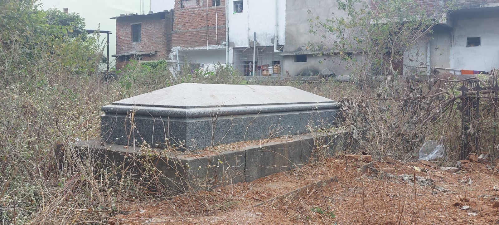 Italian Statuario Marble installed in 150 Graves